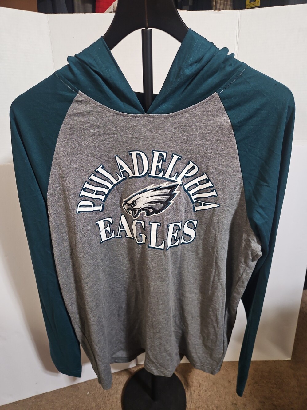 Philadelphia Eagles Raglan Hoodie L NEW